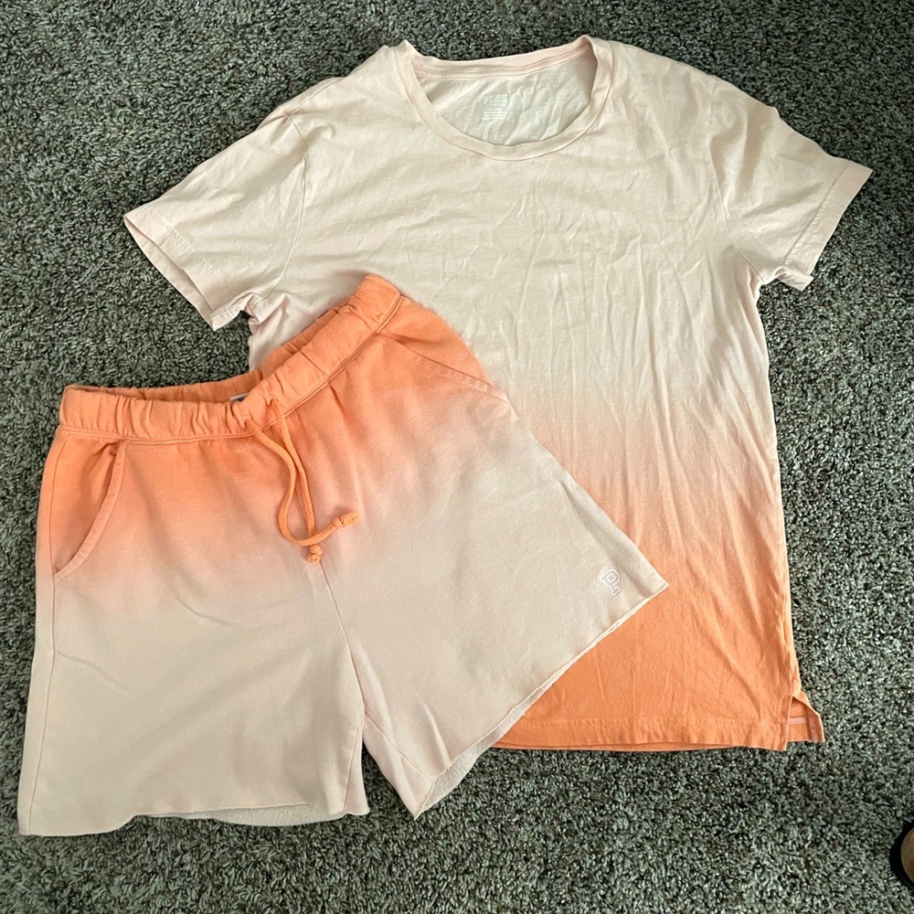 PINK Victoria's Secret Ombre Athletic Shorts - Peach and Cream
